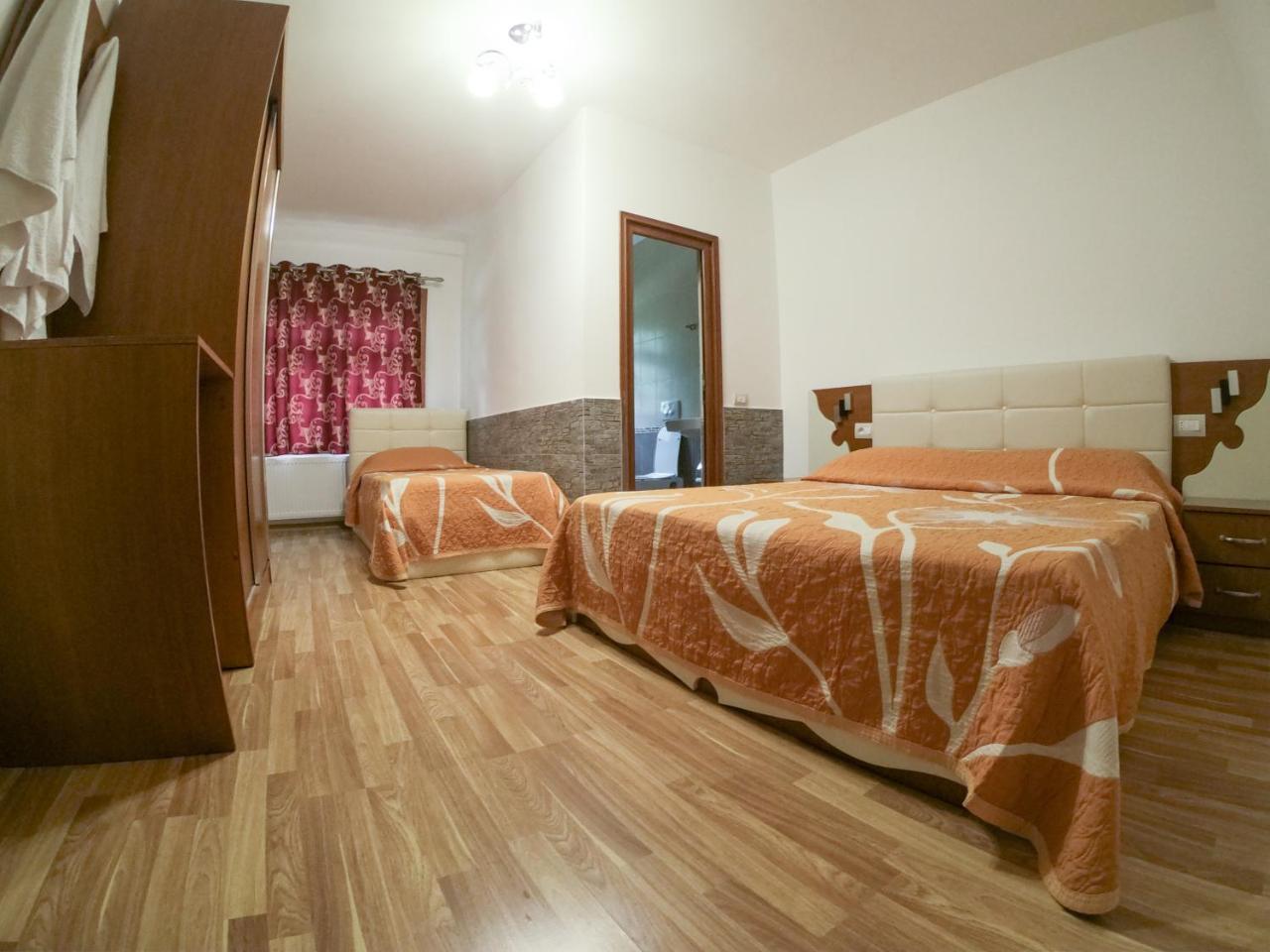 Hotel Fusha E Gjese Valbone Exterior foto